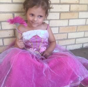 Meet your Posher, Marie